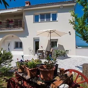 Laura Apartment Salatić